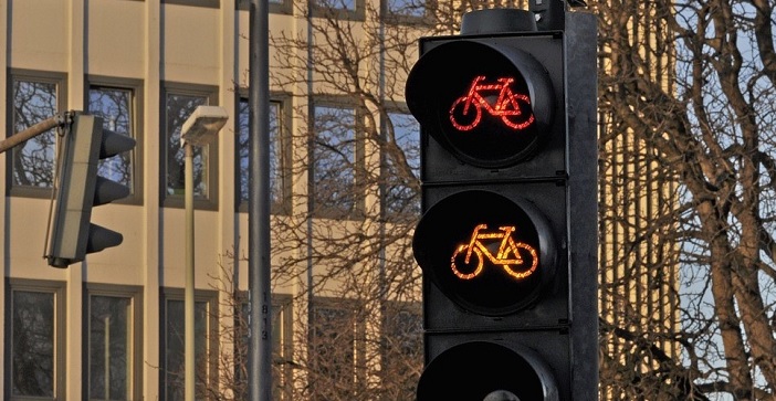 rechtsaf-bij-rood-verkeerslicht-toegestaan-scootmobielen-onderbord-uitzondering